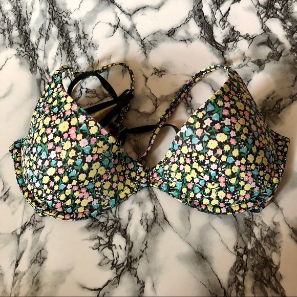 PINK Victoria's Secret Other - Victoria’s Secret PINK Floral Scoop Neck Bra! 💕💐